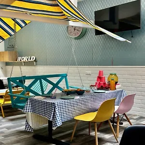 Trendy , Ivry-sur-Seine Francia